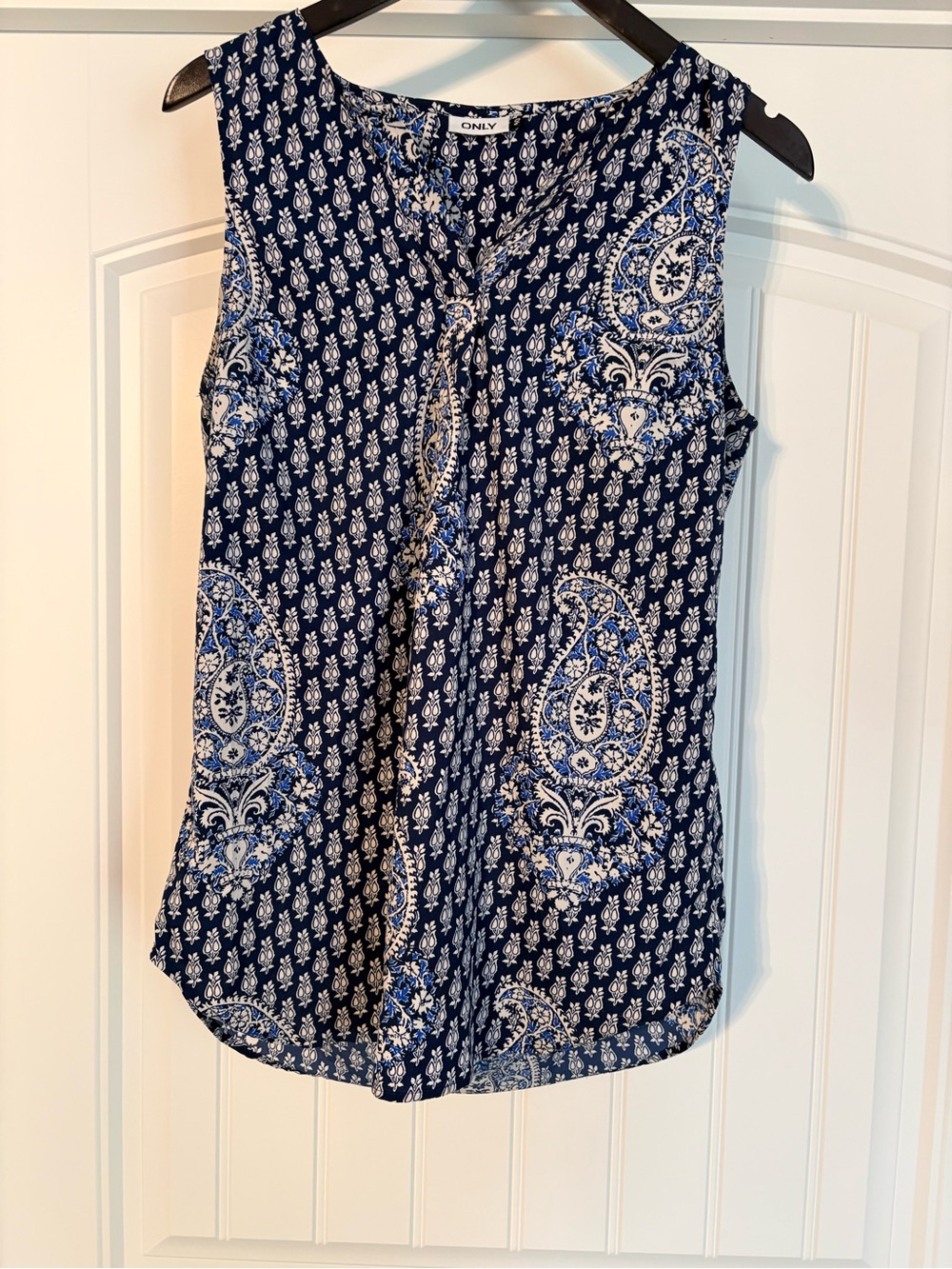 Only Navy and White Paisley Sleeveless